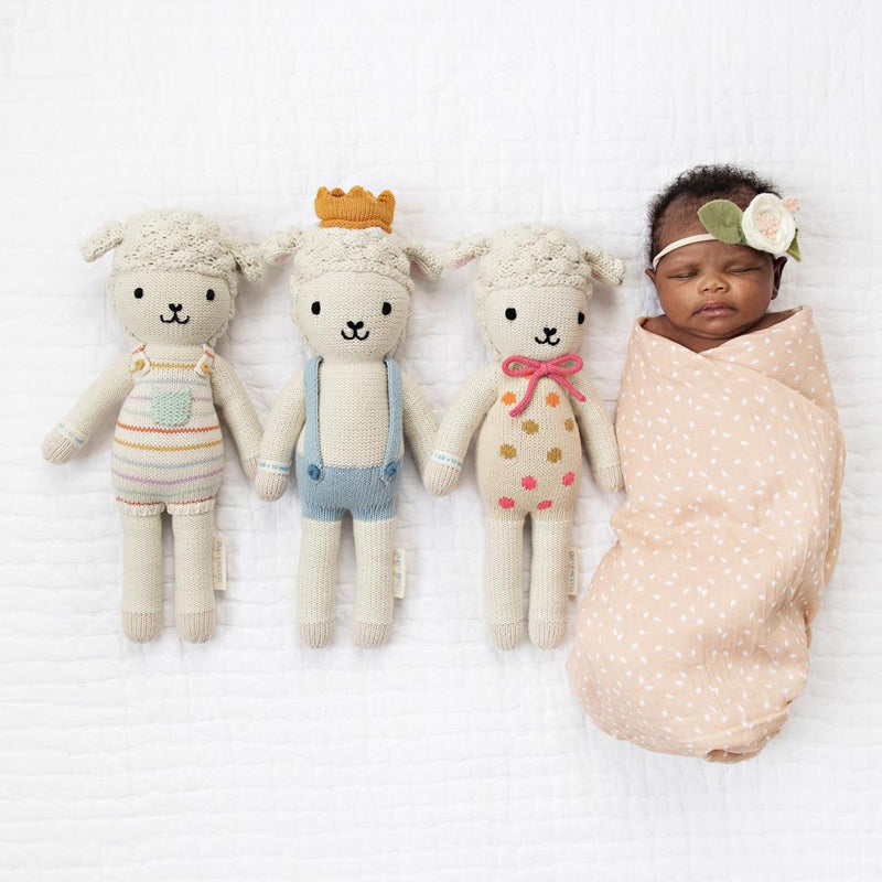 Avery The Lamb (Regular)-Plush Toy-Cuddle + Kind-Mili & Lilies